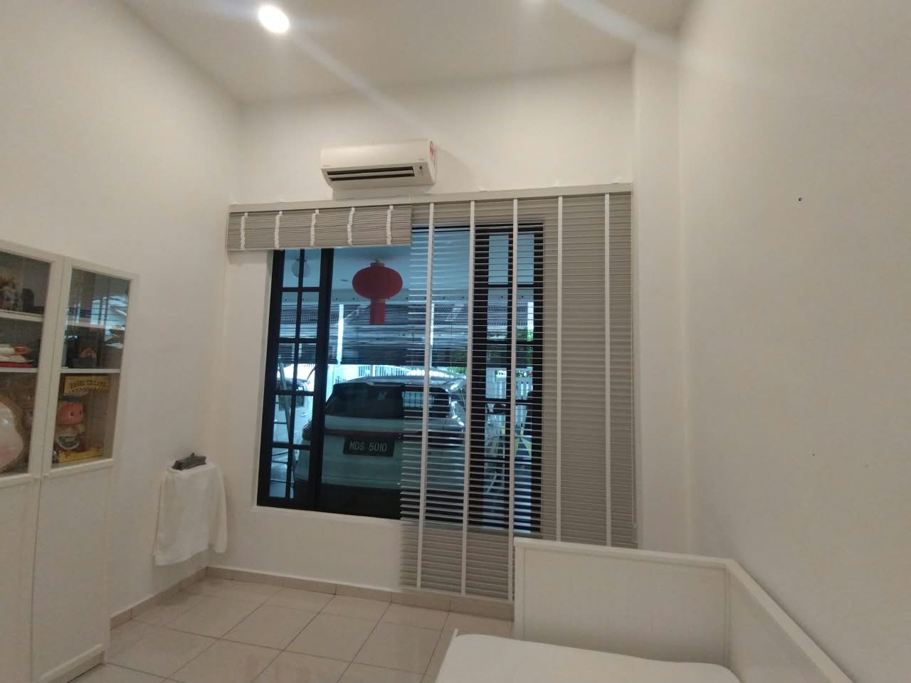 TIMBER PS BLINDS & LANTEX BLIND